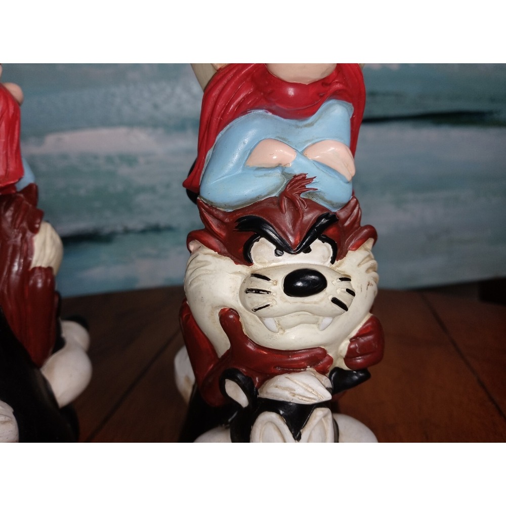 Vintage Looney Tunes Totem Candle Stick Holders 1995 Warner Bros Store-Set of 2 - Picture 11 of 12